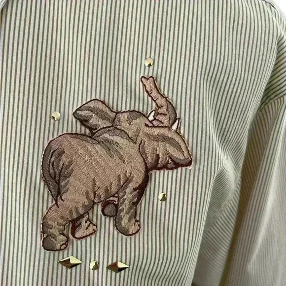 Las Olas Men’s Small Button Down Shirt Elephant Patches and Gold Accents - Picture 2 of 9